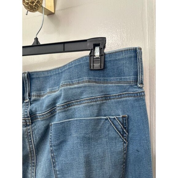 Apt 9 women’s size 16, dark blue jeans - Picture 9 of 9